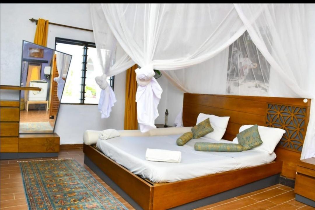 Mavericks Convenient Cozy Loft In Diani'S Cbd Ukunda Eksteriør billede