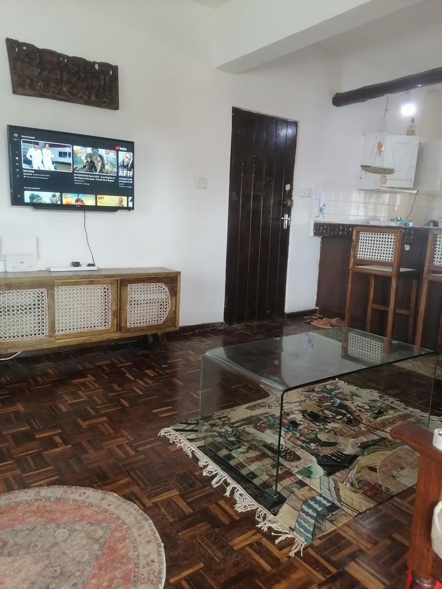 Mavericks Convenient Cozy Loft In Diani'S Cbd Ukunda Eksteriør billede
